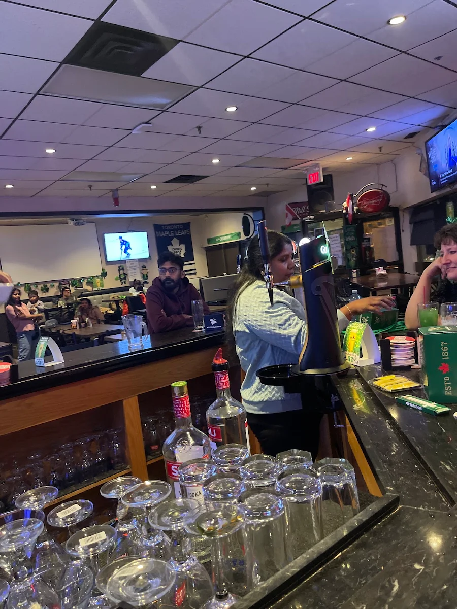 Vibe, Newton Arms Bar and grill