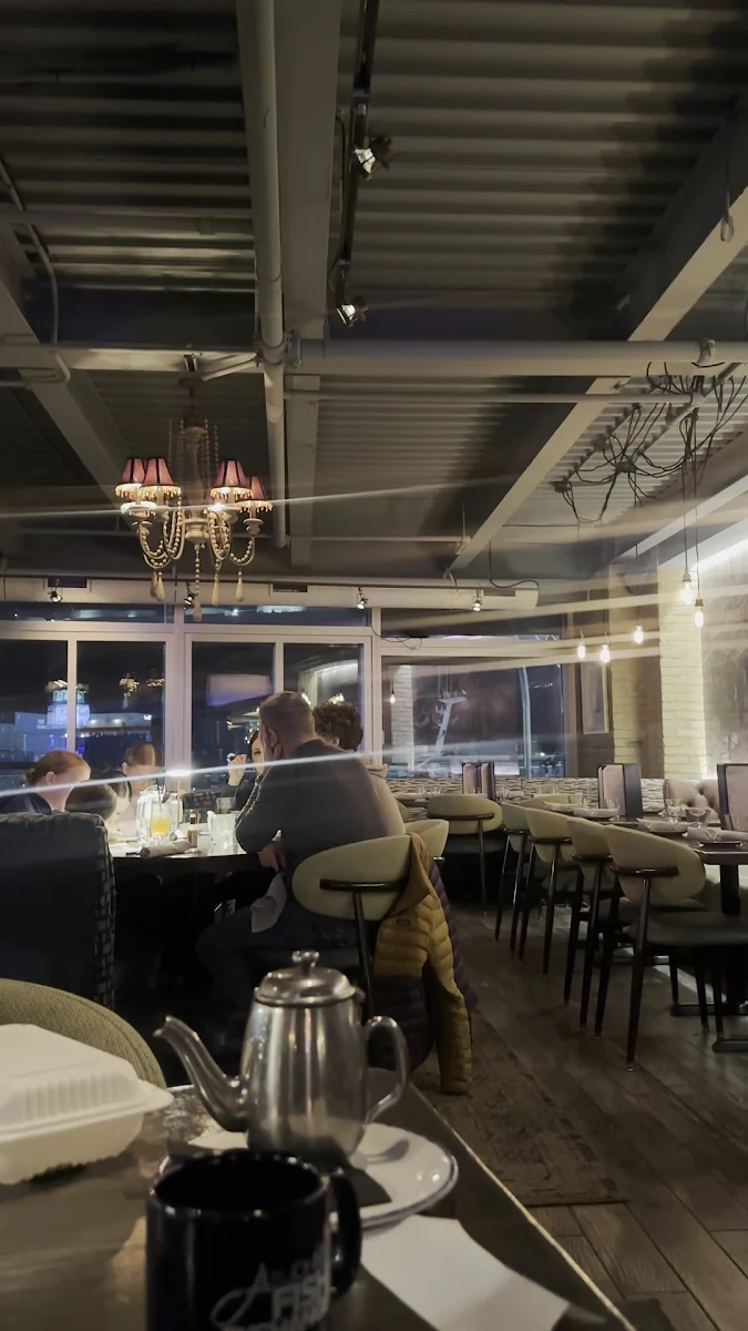Vibe, St. John's Fish Exchange Kitchen & Wet Bar