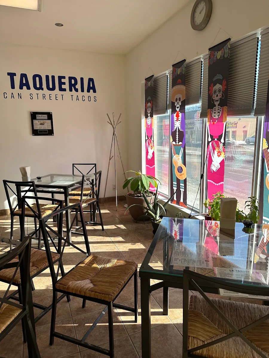 Vibe, La Taqueria Mexican Street Tacos