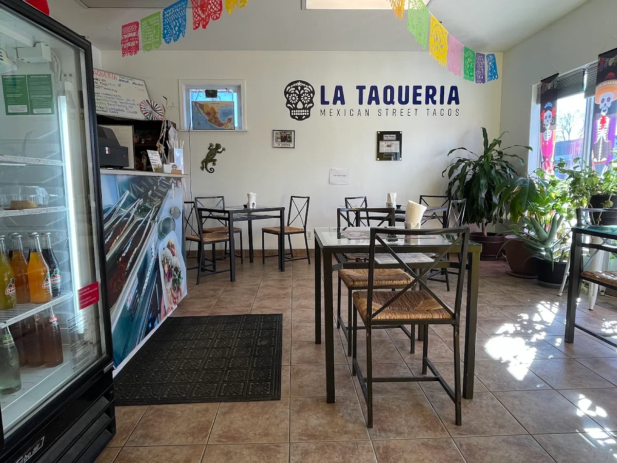 Vibe, La Taqueria Mexican Street Tacos