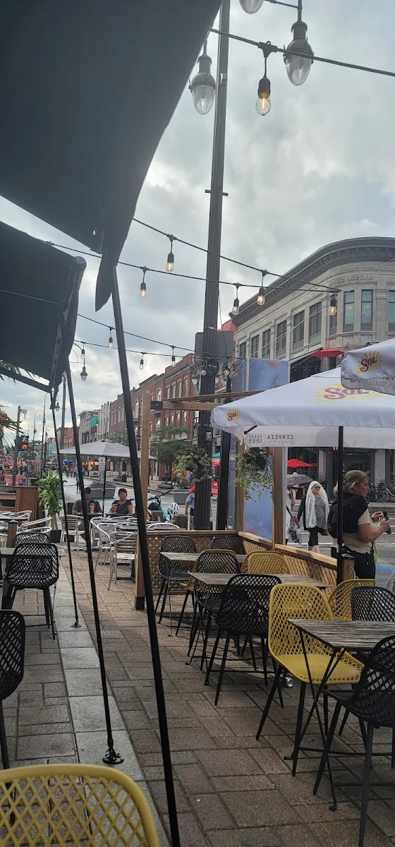 Vibe, Mezcal Taqueria