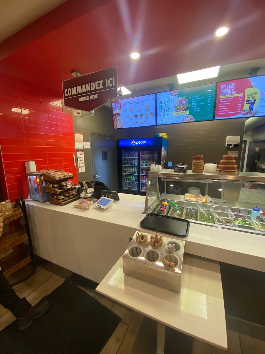 Vibe, Restaurant Boustan