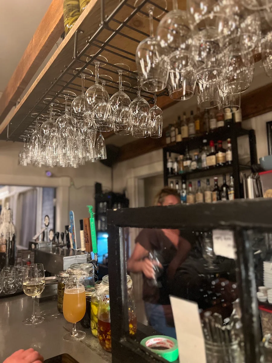 Vibe, Betty's at The Kitch