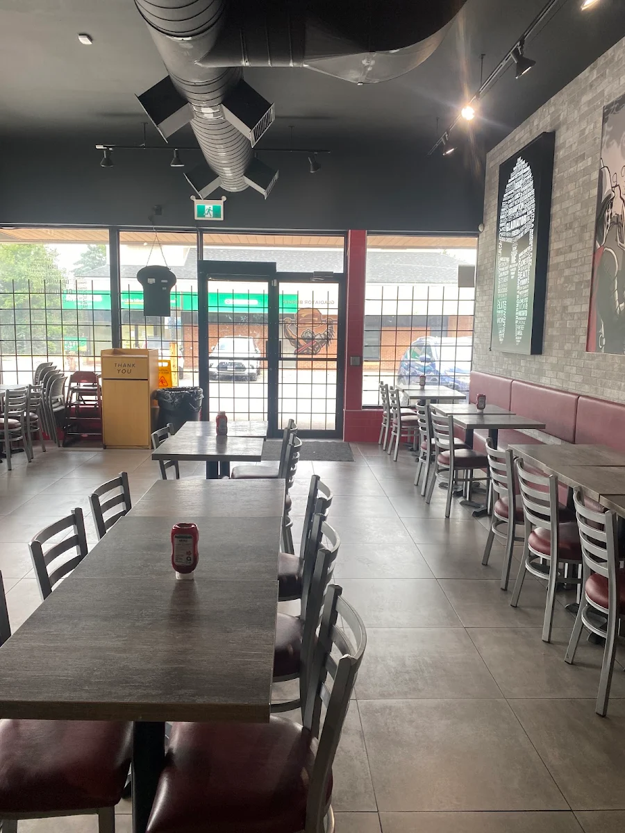 Vibe, Gladiator Burger - Brampton