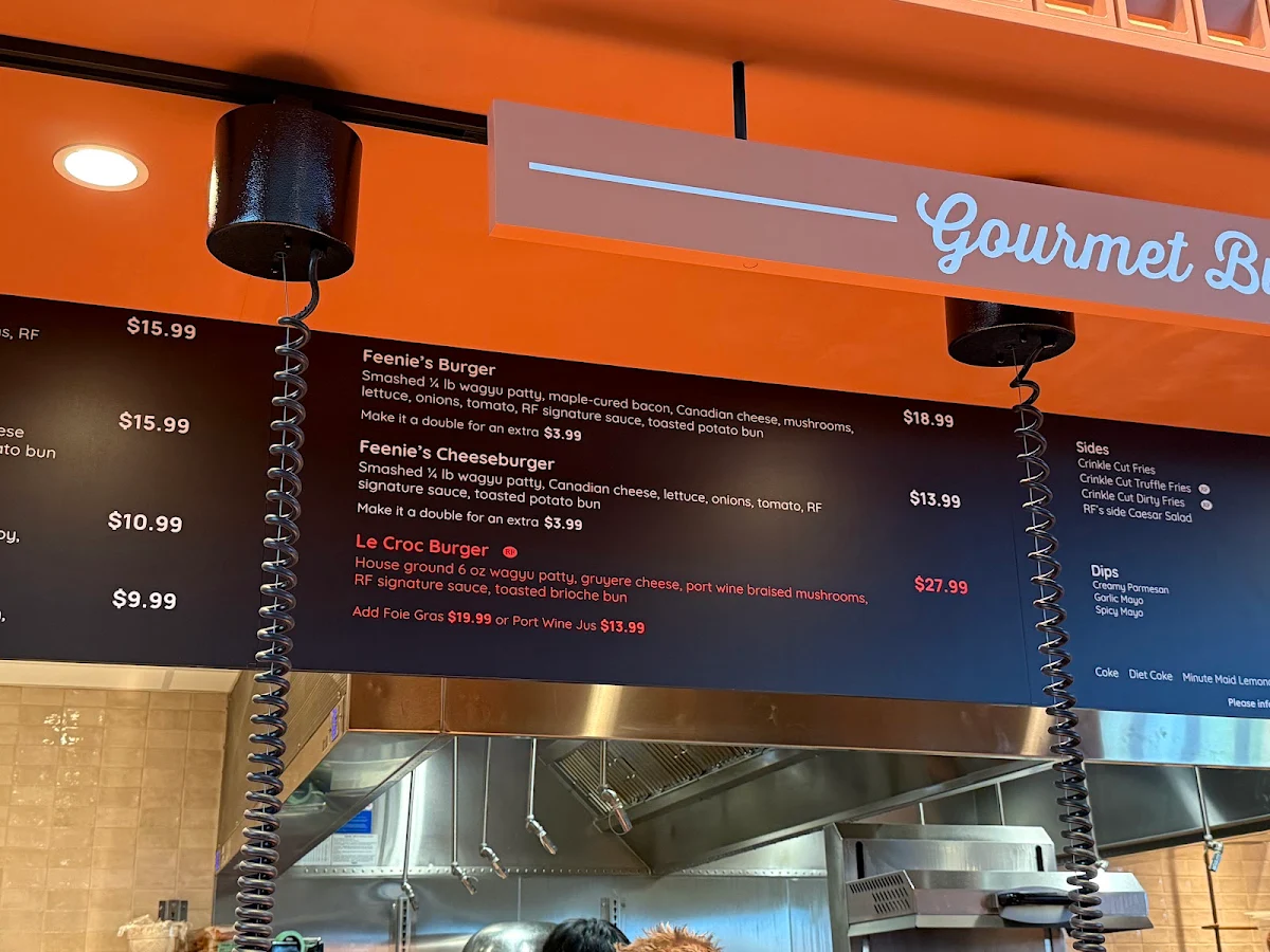 Menu, Feenie’s