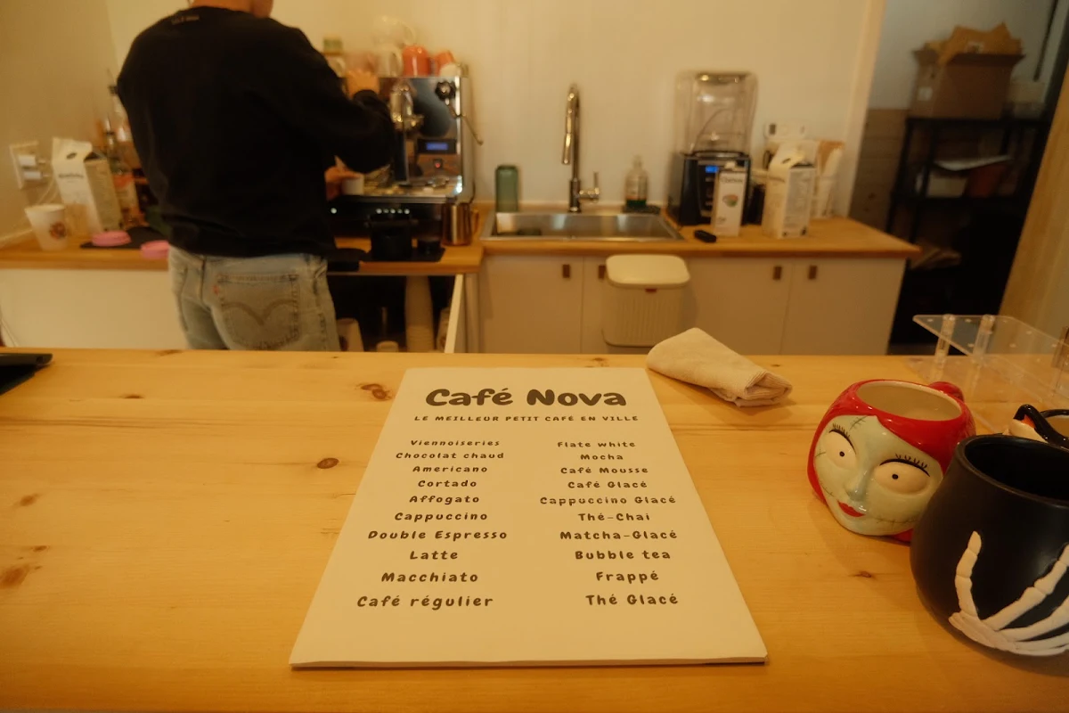 Menu, Café Nova