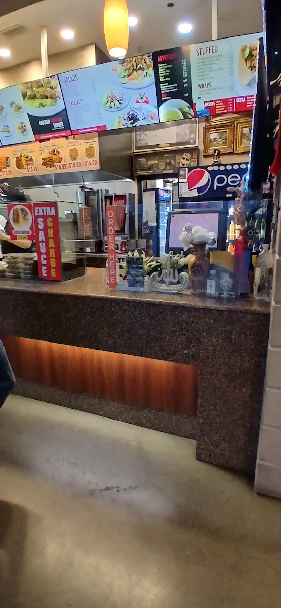 Vibe, Montfort Mediterranean Grill
