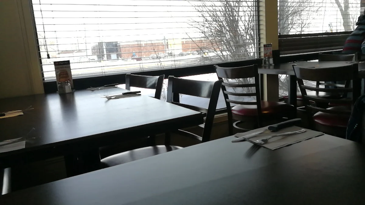 Vibe, Pizza Hut