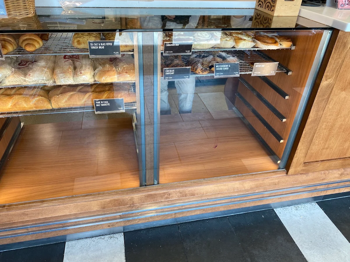 Vibe, COBS Bread