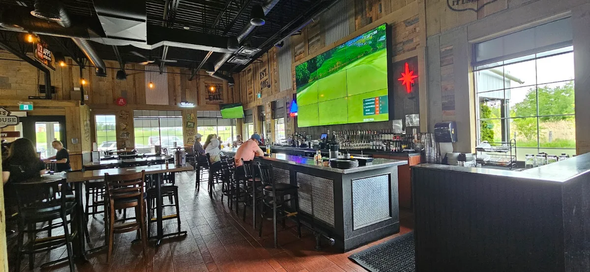 Vibe, Chuck’s Roadhouse Bar and Grill