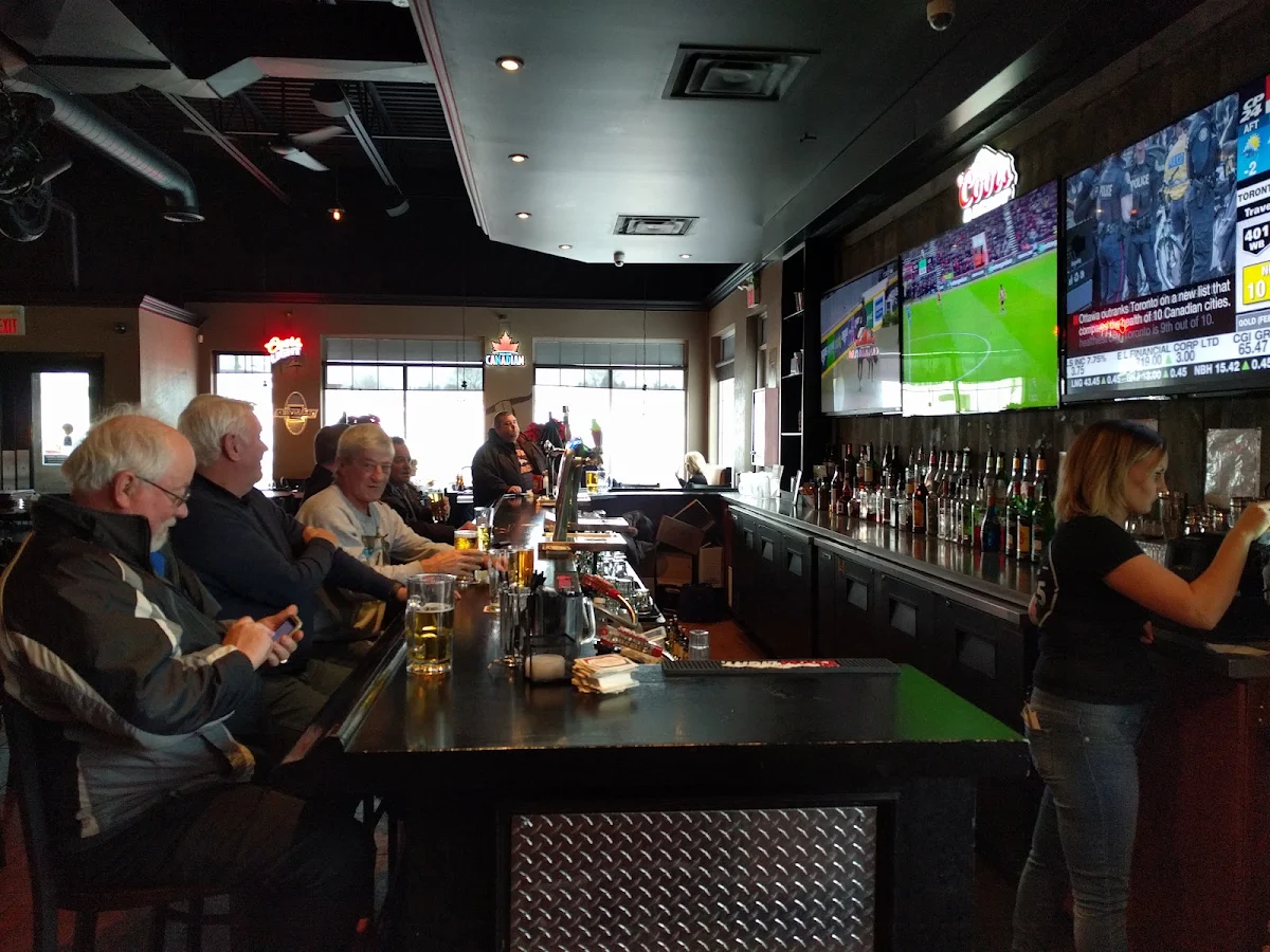 Vibe, Chuck’s Roadhouse Bar and Grill