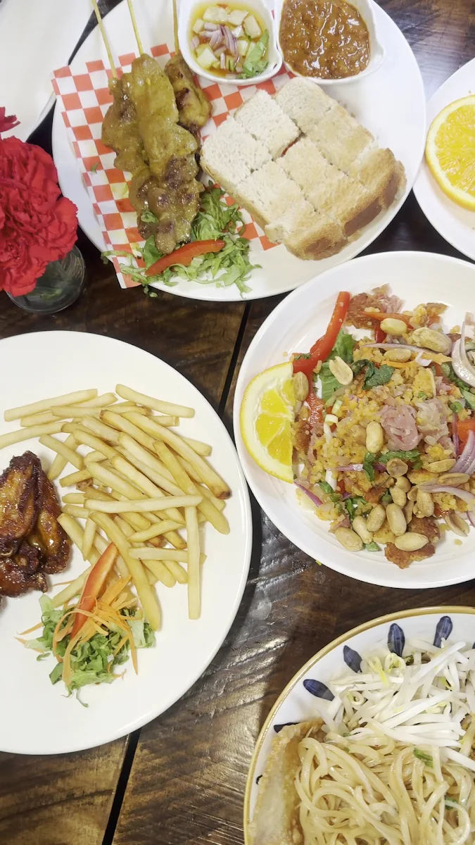 Food & drink, Pik Thai Restaurant