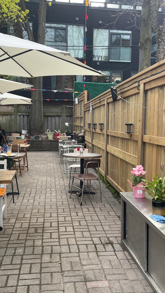 Vibe, Pik Thai Restaurant