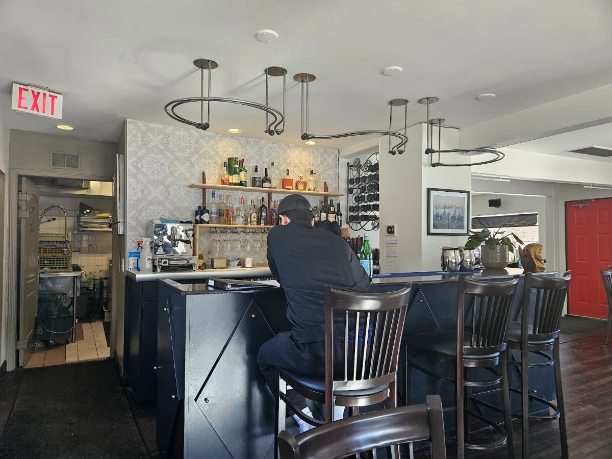 Vibe, La Brezza Ristorante