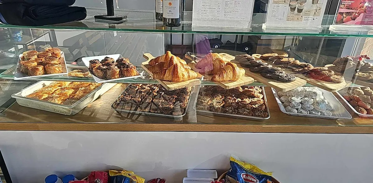Vibe, Greekery Bakeshop