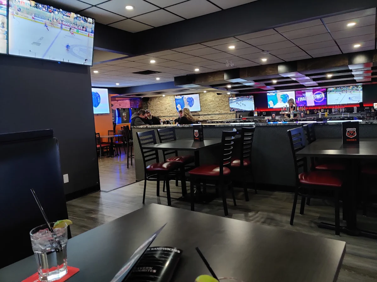 Vibe, Tavern 52 Bar & Grill