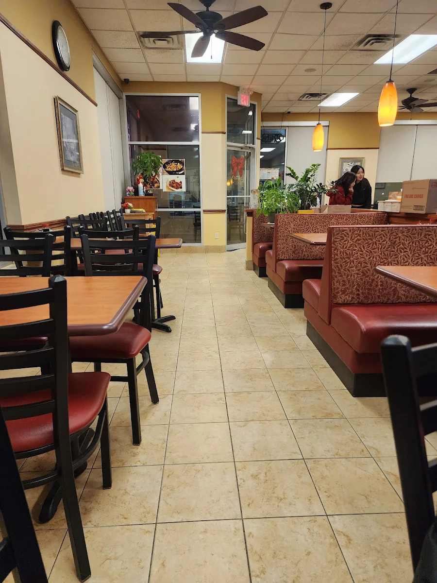 Vibe, Dan Dan Asian Diner