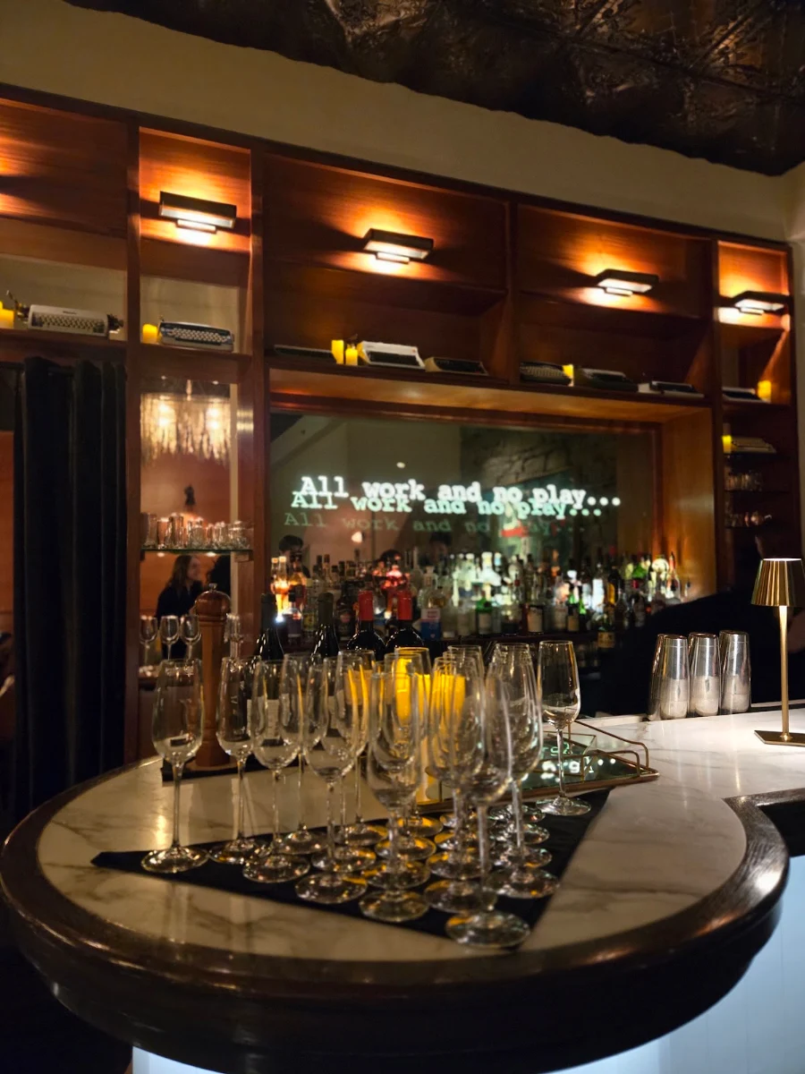 Vibe, The Wednesday Room