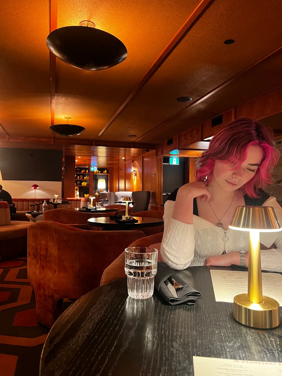 Vibe, The Wednesday Room