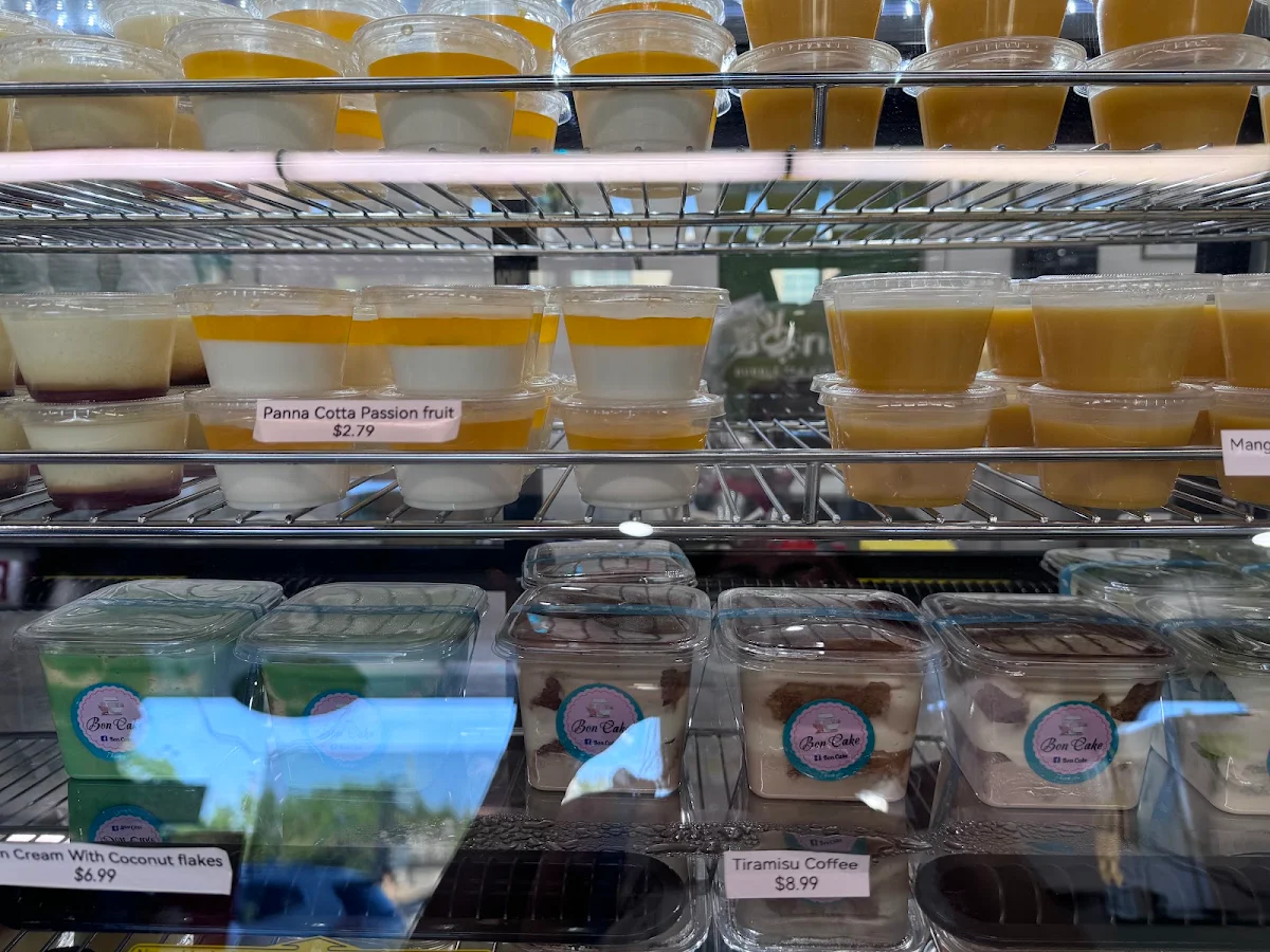 Vibe, Bon Lab Bubble Tea & Desserts