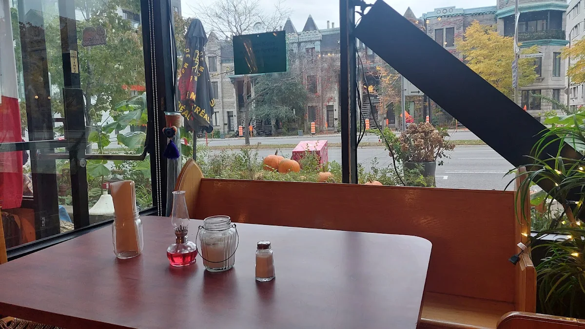 Vibe, El Delicioso MTL