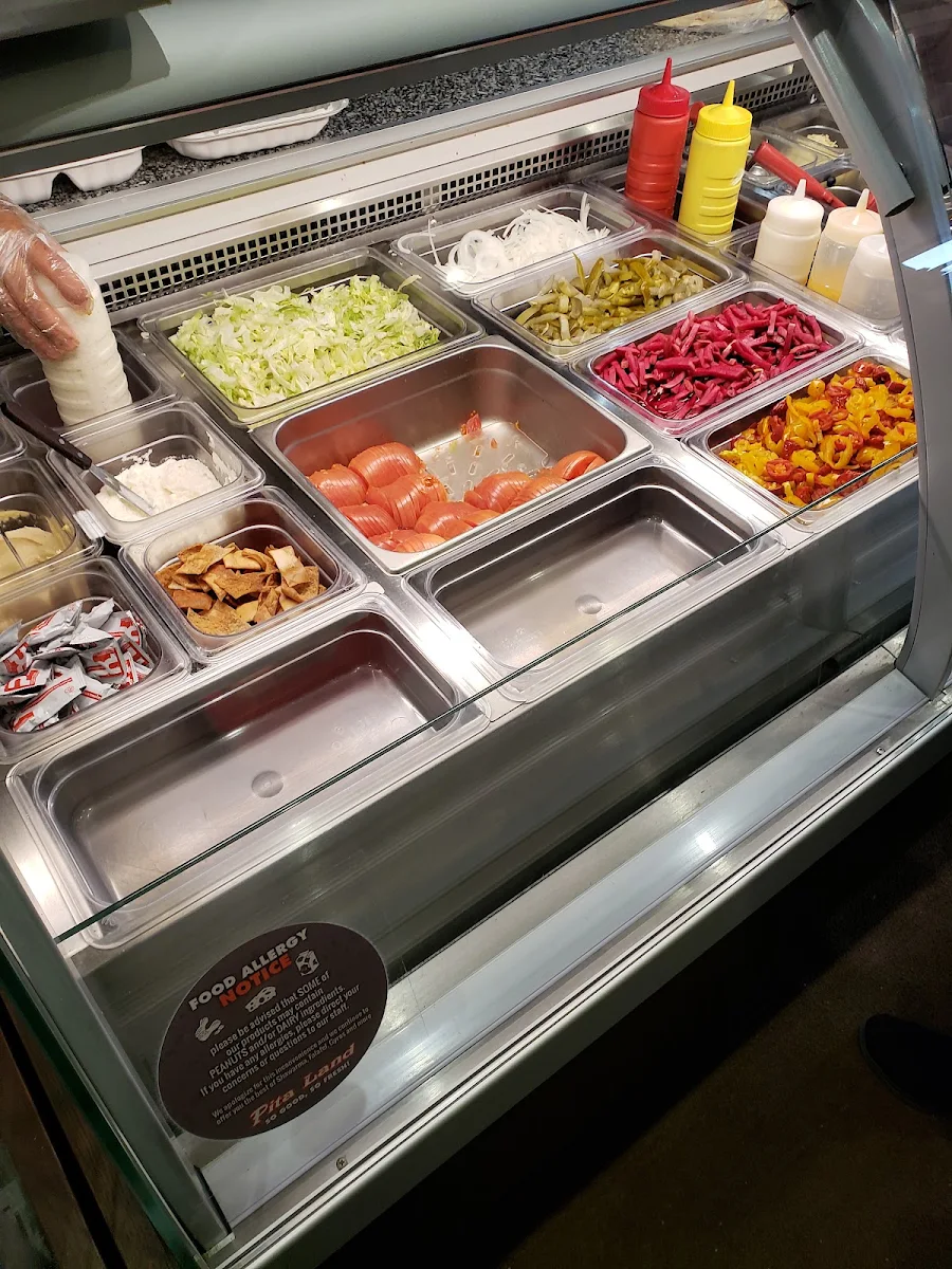 Vibe, Pita Land - Spadina