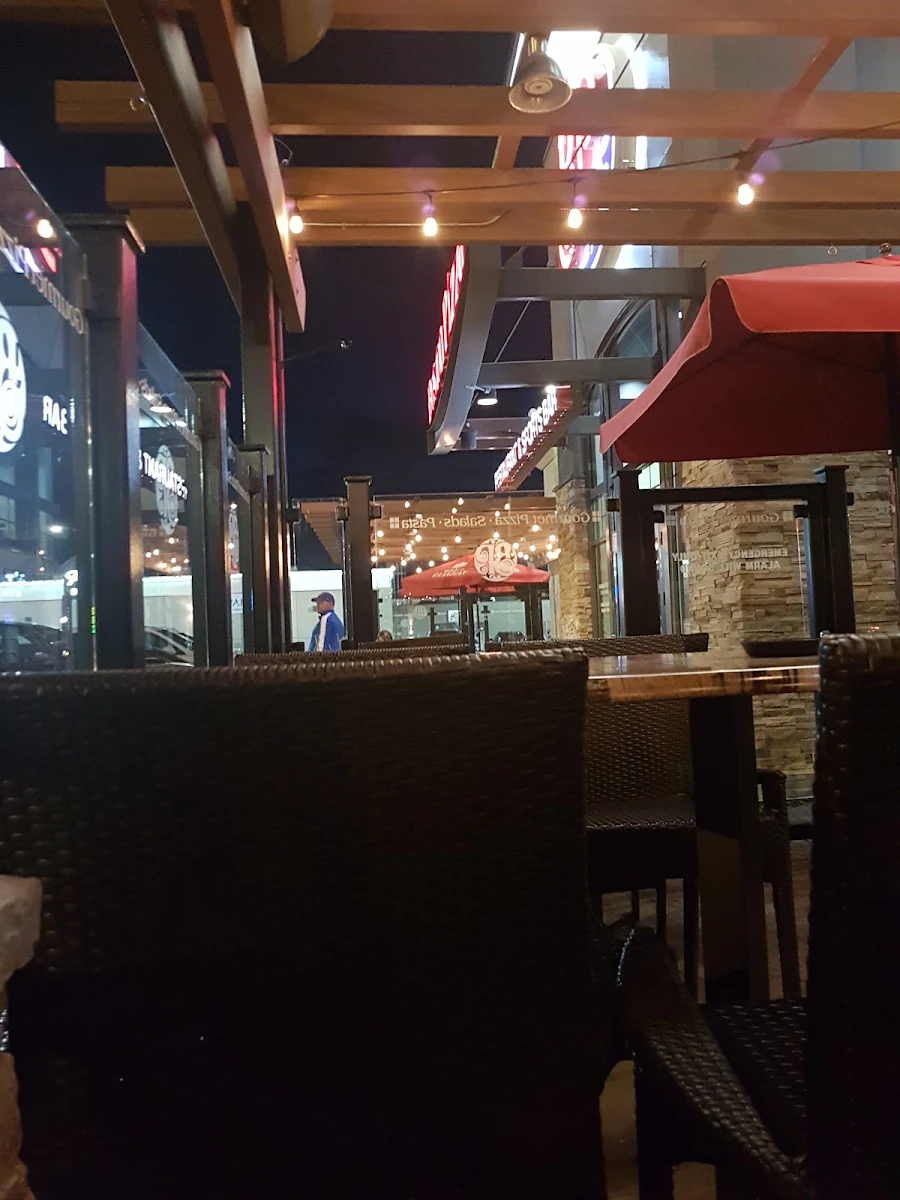 Vibe, Boston Pizza