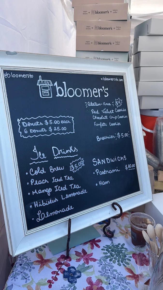 Menu, bloomer's Queen