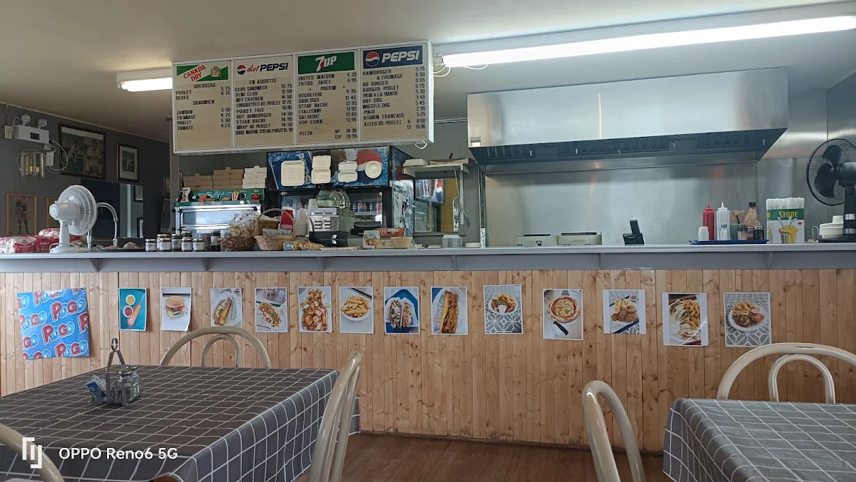Vibe, Casse-croûte Marché Pouliot