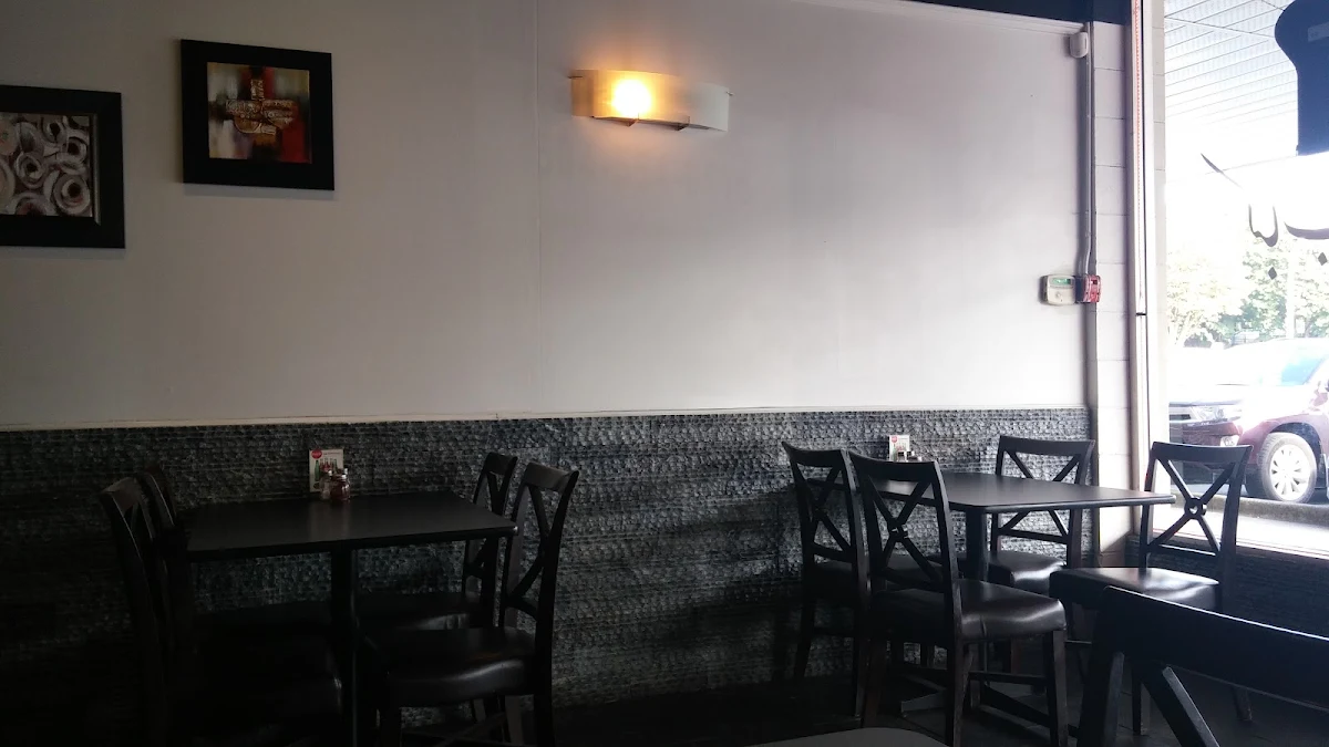 Vibe, The Kebob House Restaurant