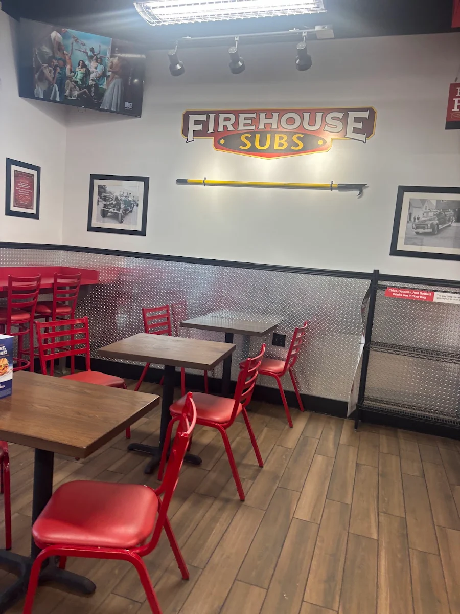 Vibe, Firehouse Subs Queenston