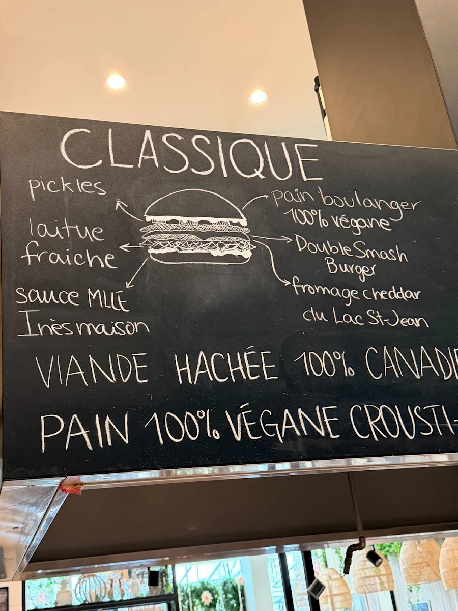 Menu, Mlle Inès | l'Atelier du hamburger | District Gourmet Sainte-Foy