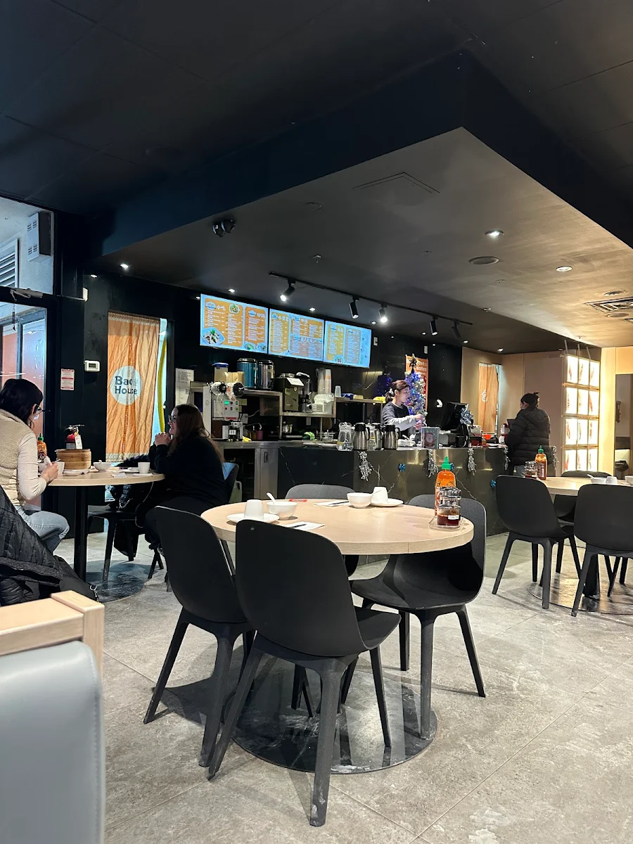 Vibe, Bao House (Dundas)