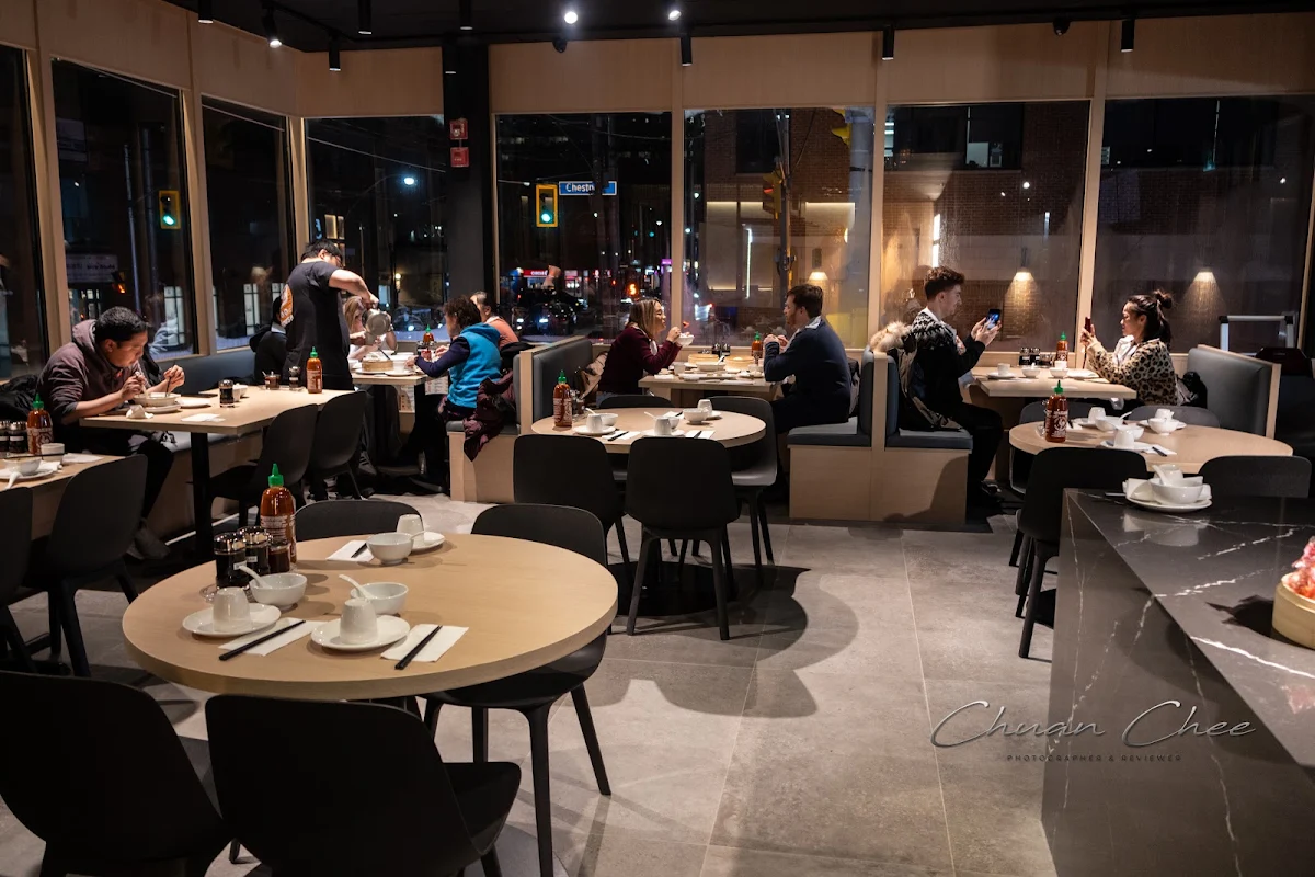 Vibe, Bao House (Dundas)