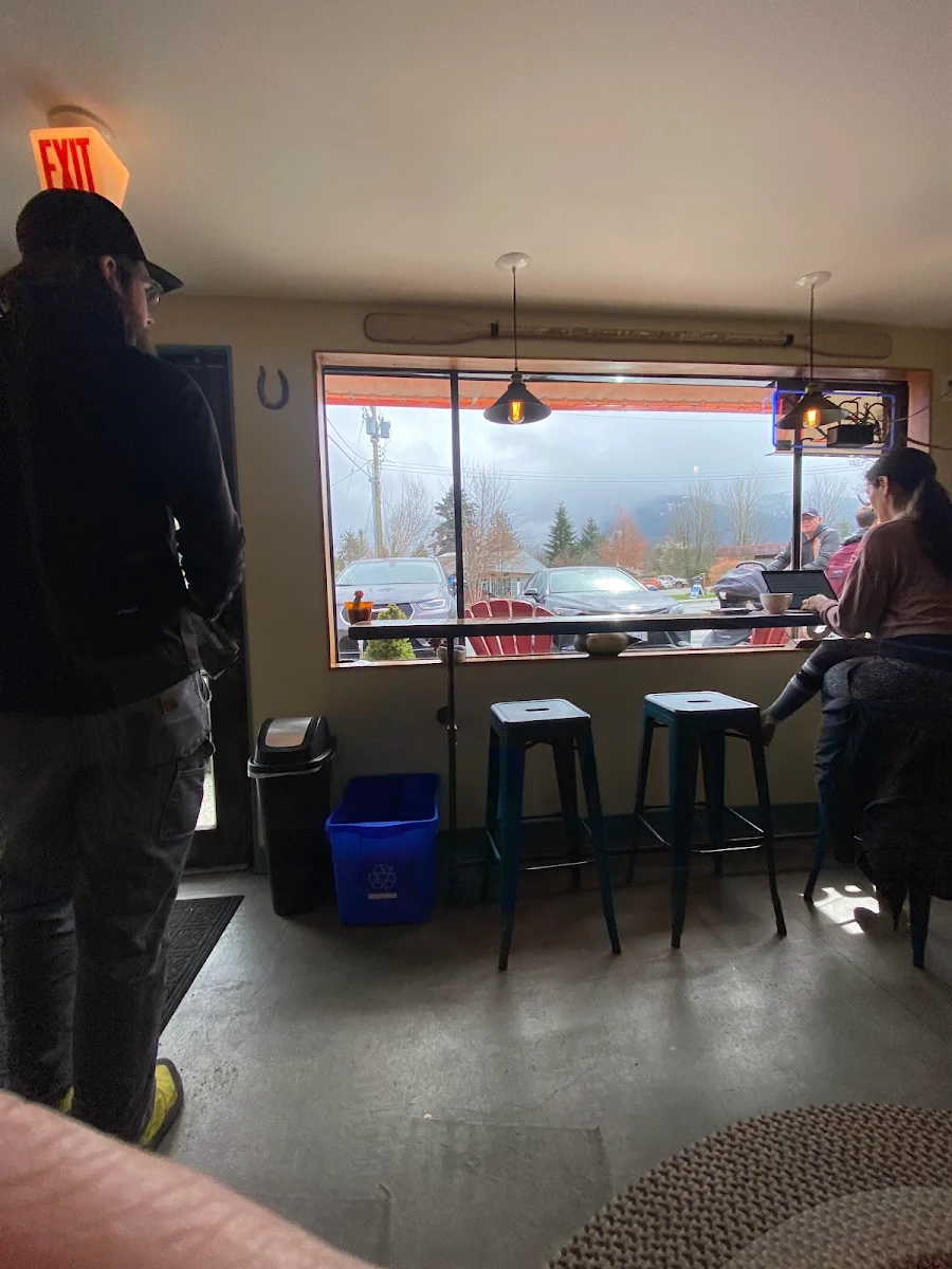 Vibe, Ed's Coffeehouse