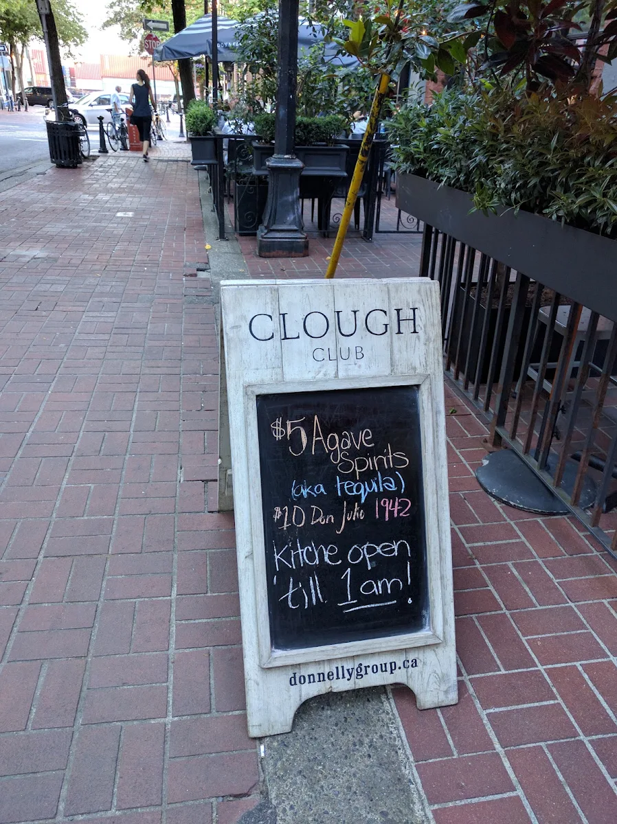 Menu, Clough Club