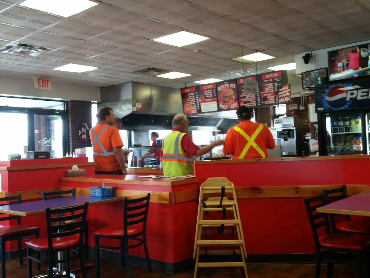 Vibe, Burger Pit