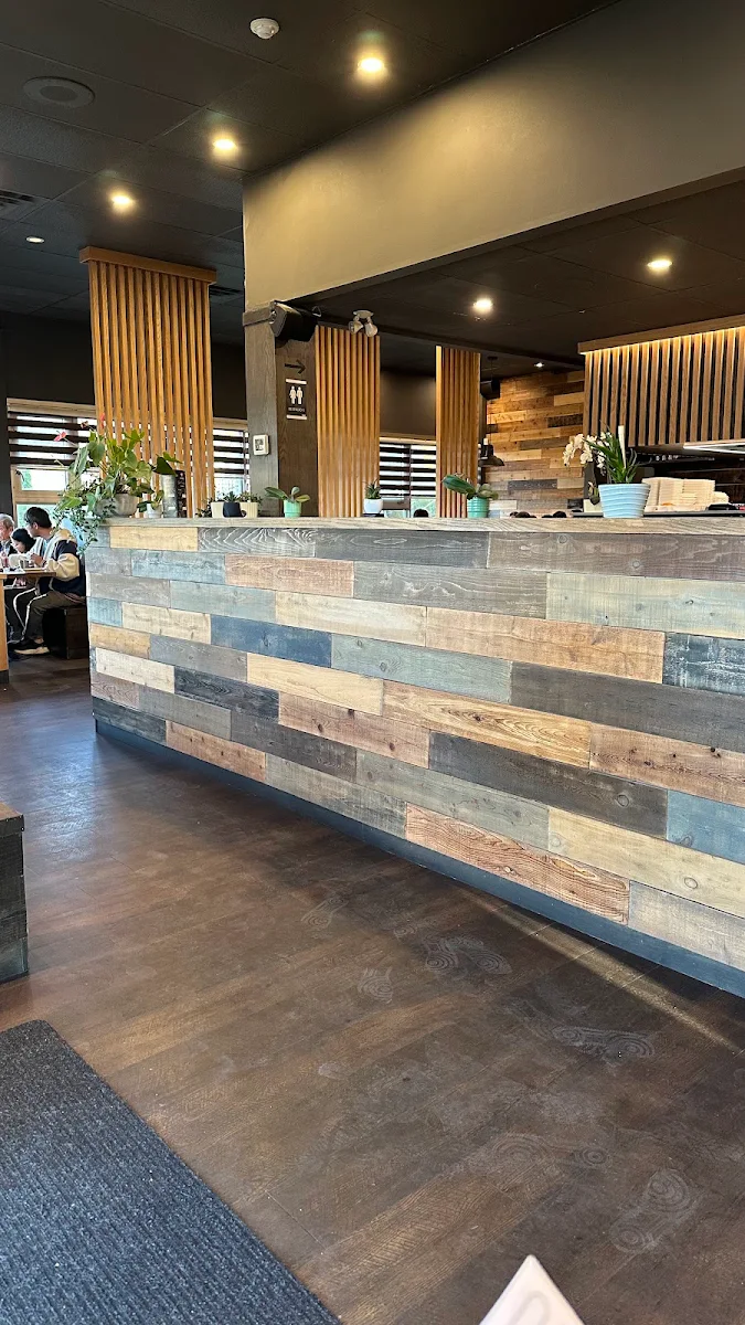 Vibe, Sushi Modo - Port Moody