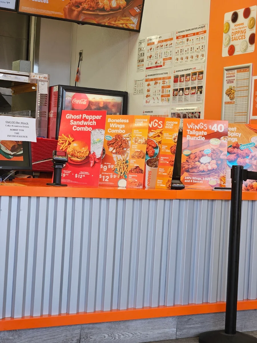 Menu, Popeyes Louisiana Kitchen