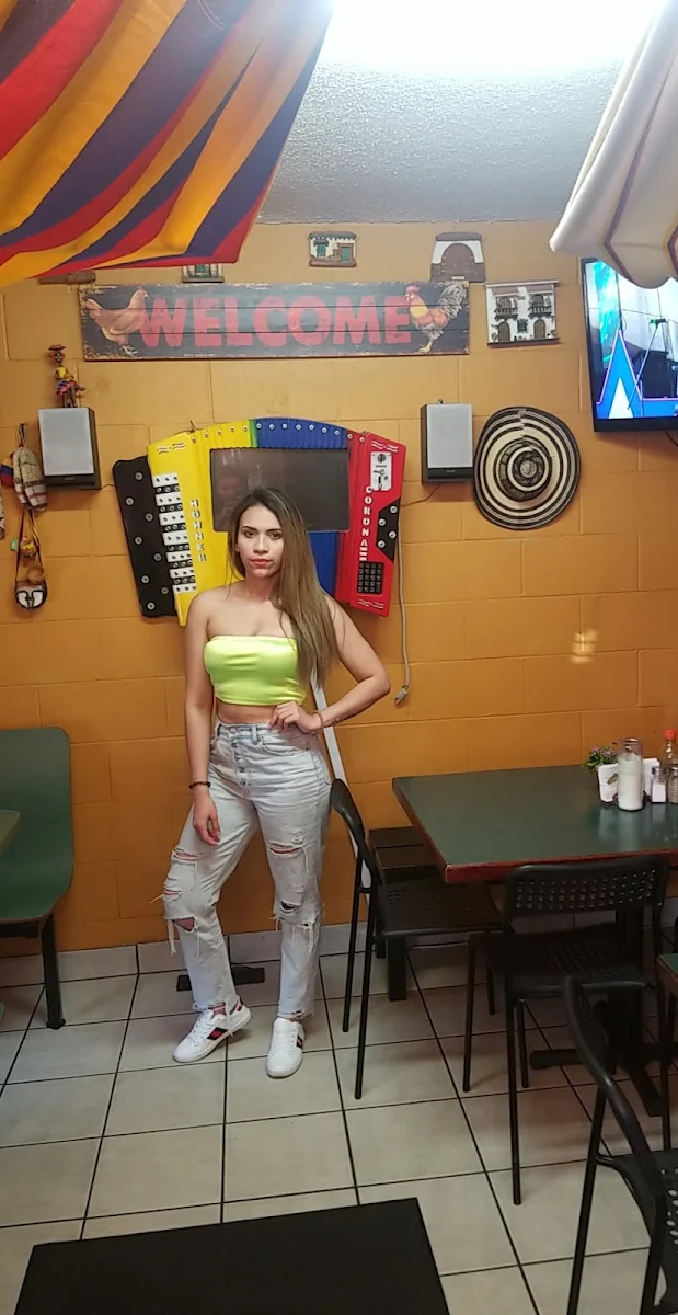 Vibe, Picaditas Latin Foods