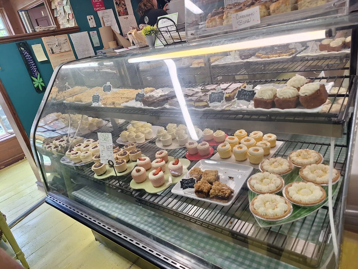 Vibe, Jo-Ann's Deli Market and Bake Shop