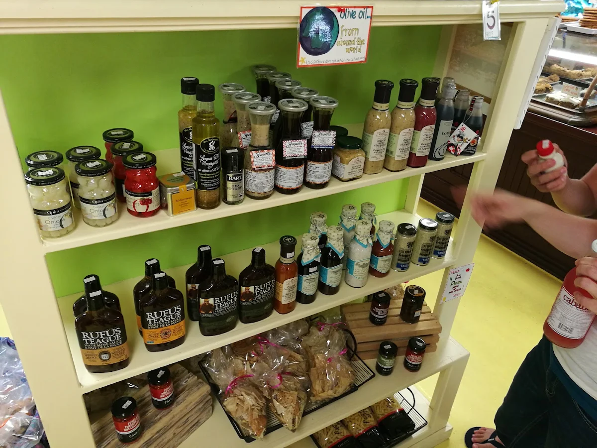 Vibe, Jo-Ann's Deli Market and Bake Shop