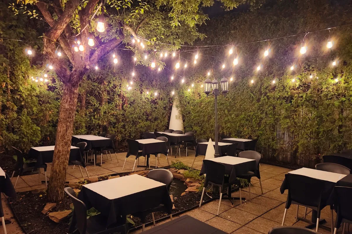 Vibe, Restaurant Péche Mignon