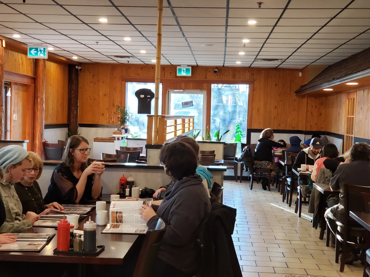 Vibe, Green Leaf Bistro
