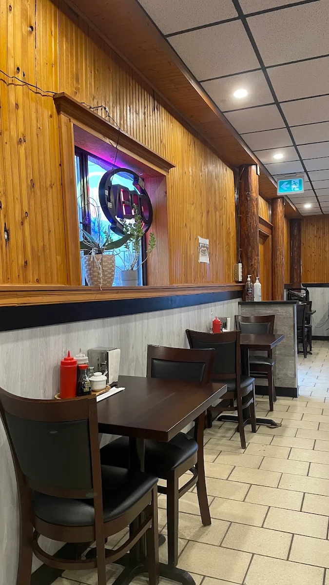 Vibe, Green Leaf Bistro