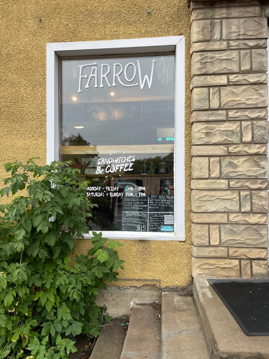 Menu, Farrow Garneau