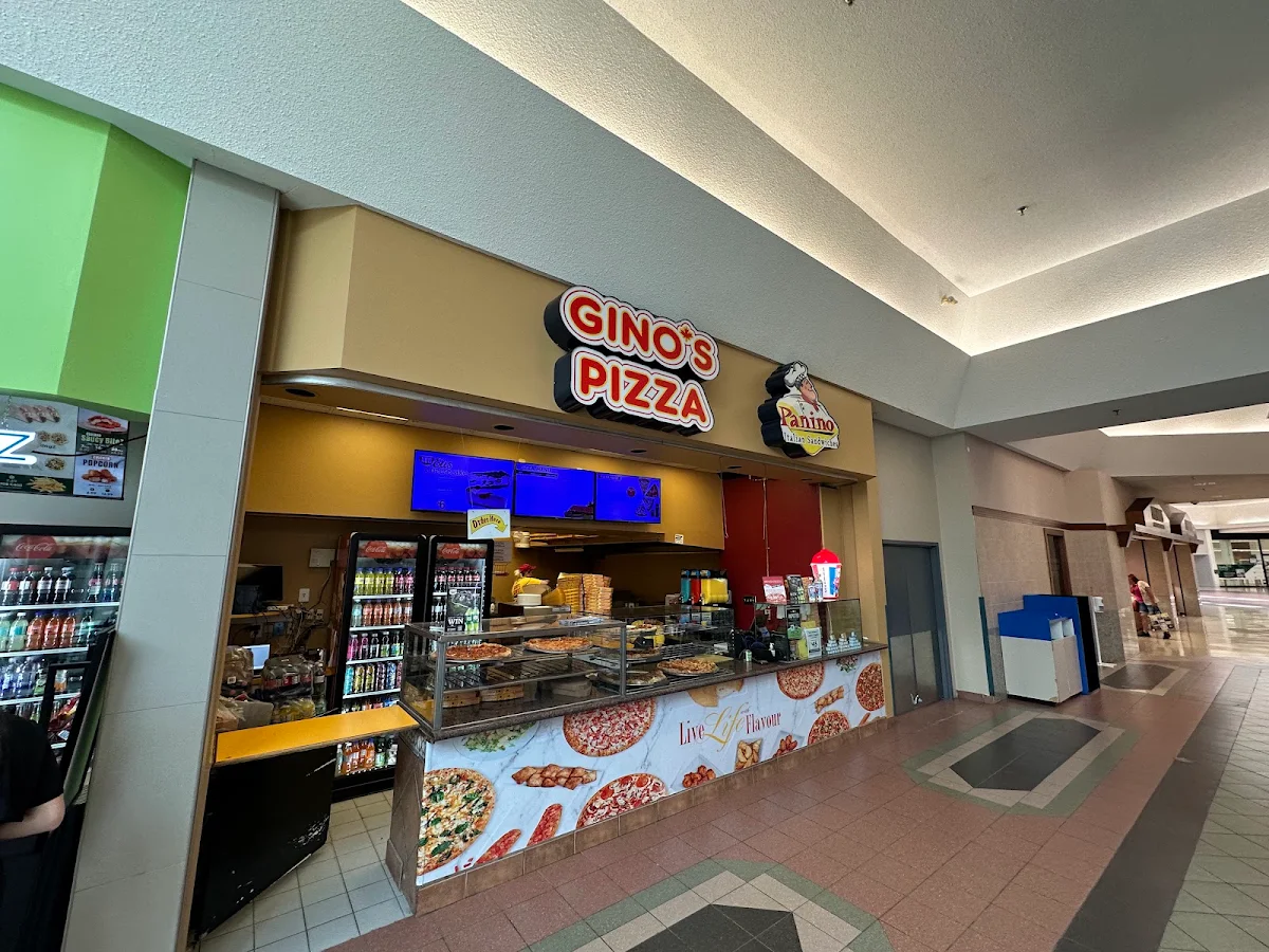 Vibe, Gino's Pizza