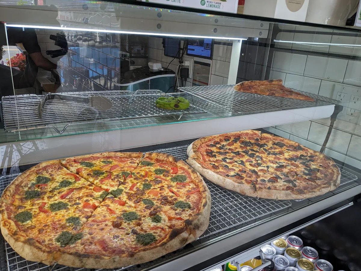 Food & drink, Lambretta Pizzeria