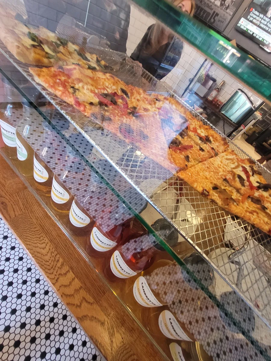 Vibe, Lambretta Pizzeria