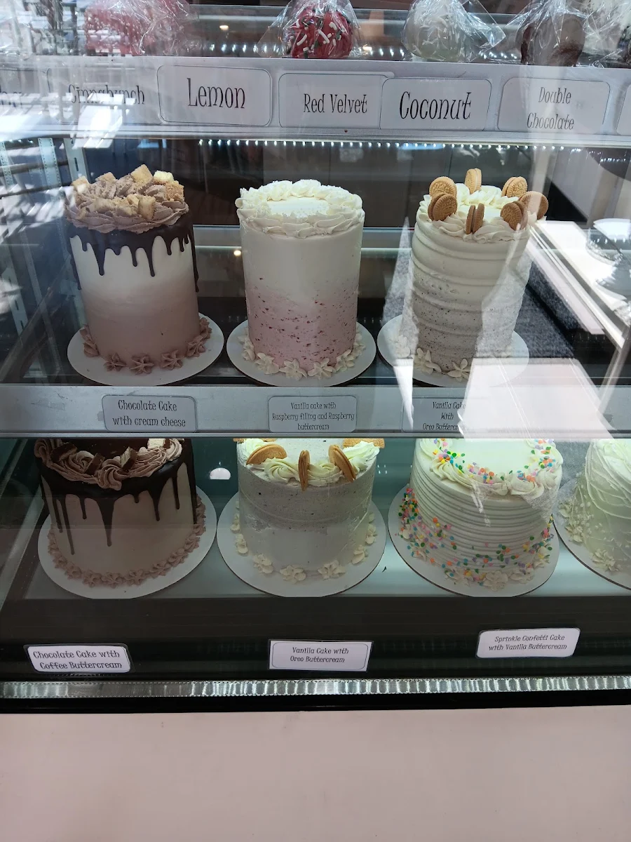 Menu, Reddy Made Cakes